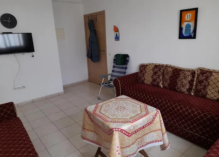 Beau Et Propre Appartement De Famille Dans Un Immeuble Calme Et Familiale A Bab Sebta
